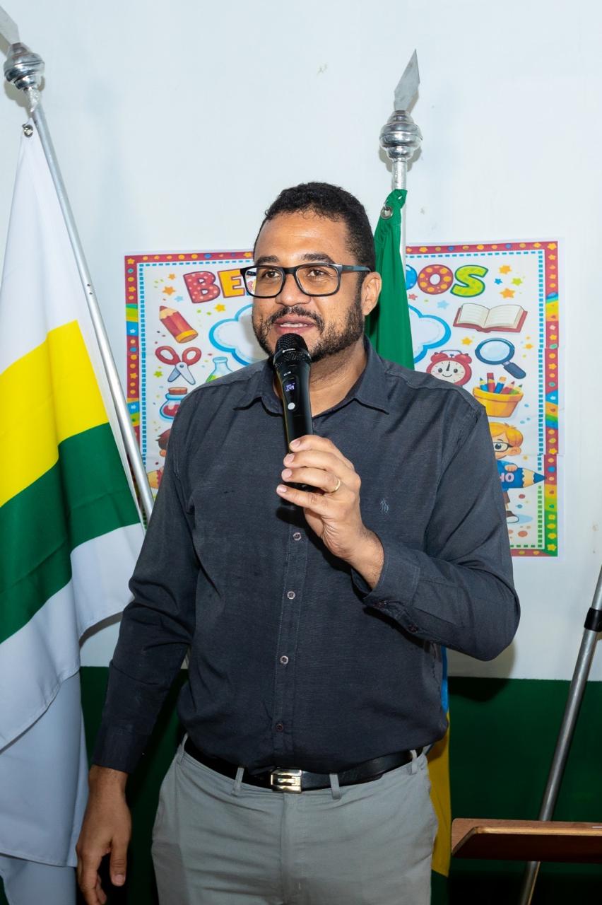 Professor José do Prado Vieira Júnior